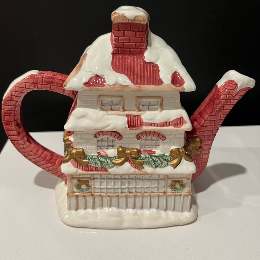 Vintage Fitz And Floyd Dickens Christmas Village Teapot Windsor Collection